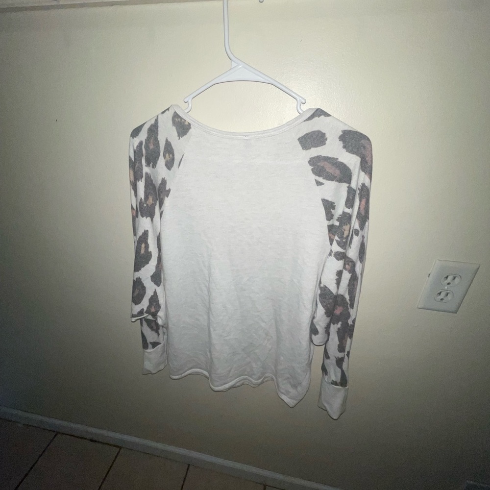 Top - Picture 2 of 2